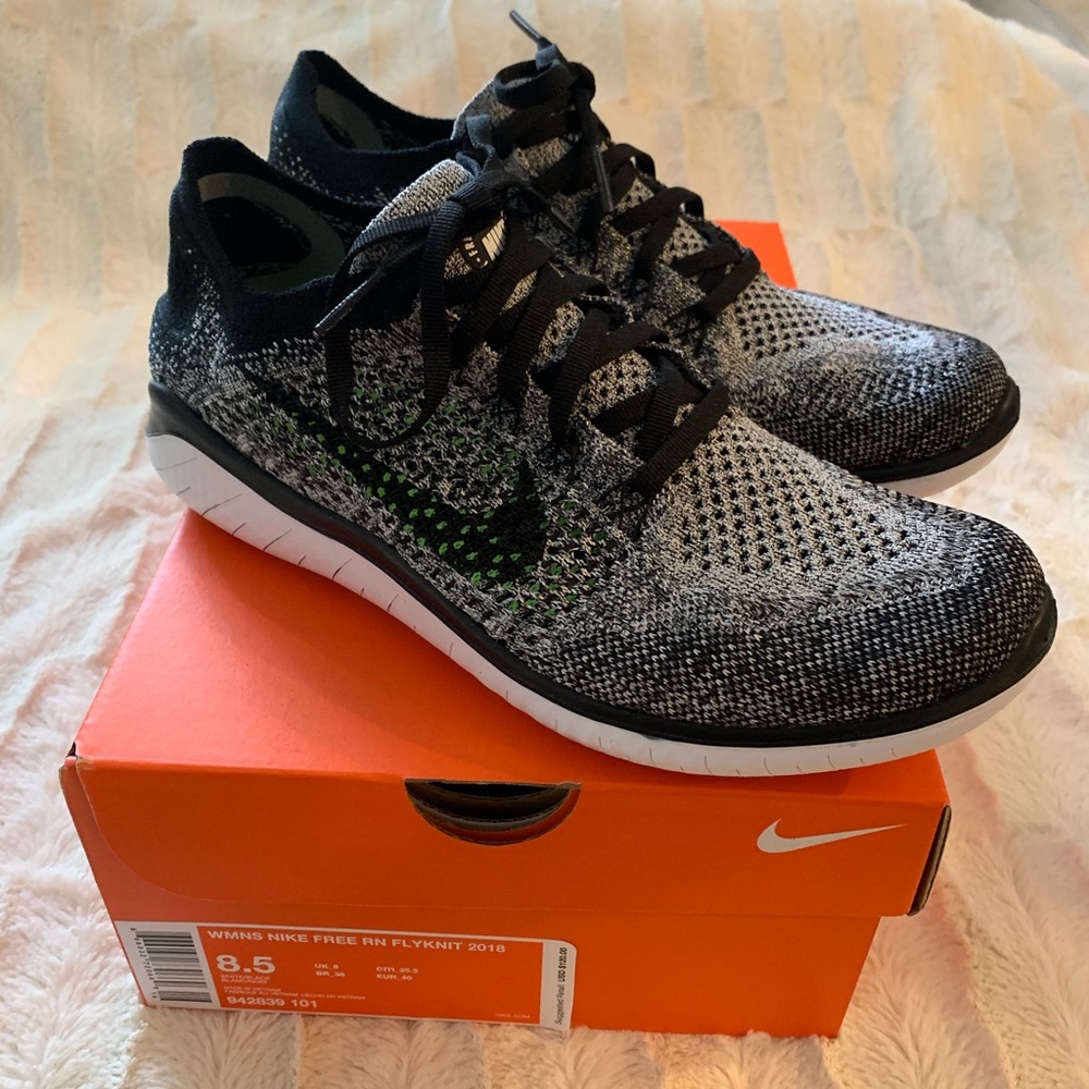 NEW IN BOX Women’s Nike Free Run Flyknit Grey